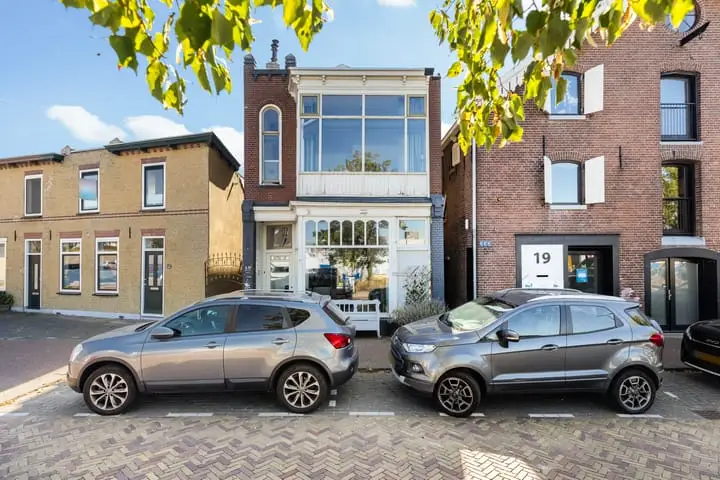 Foto Burg. De Jonghkade 18 Maassluis