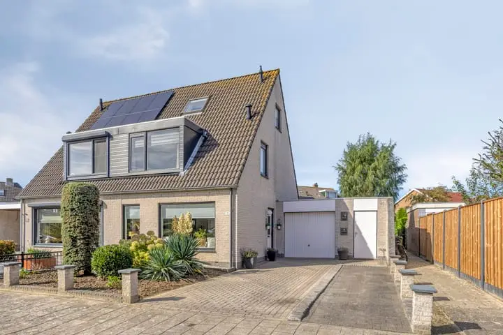 Foto Strandloperstraat 31 Heinkenszand