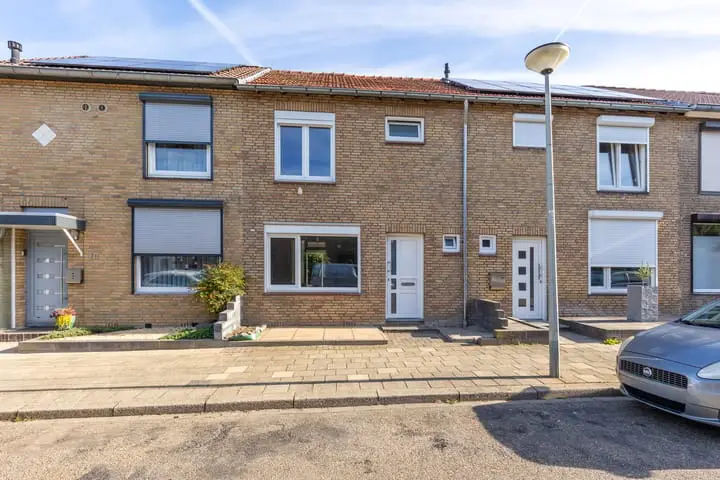 Foto Prins Bernhardstraat 8 Landgraaf