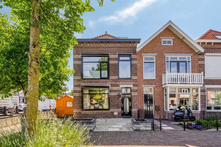 Foto Burgemeester de Bruïnelaan 102 Zwijndrecht