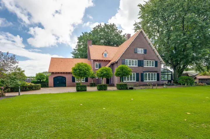 Foto Bredaseweg 32 4881DE Zundert