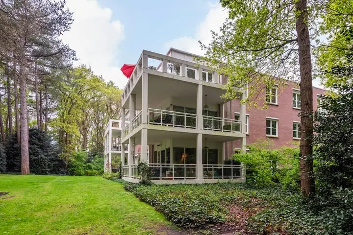 Foto Laan van Pluymestein 30 Wassenaar