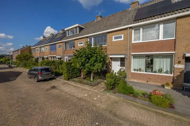 Foto Julianalaan 28 Reeuwijk