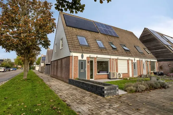 Foto Oeverloperstraat 24 Heinkenszand