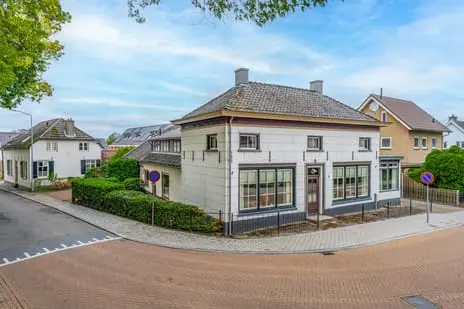 Foto Dorpsstraat 1 4012BE Kerk-Avezaath