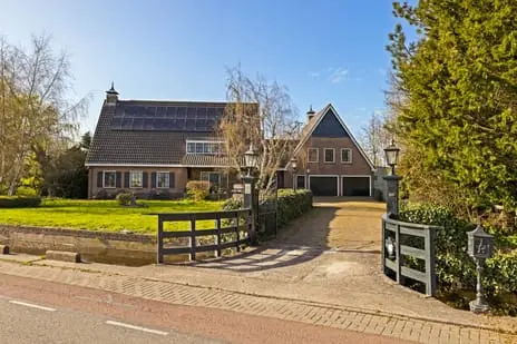 Foto De Haal 85 1511AM Oostzaan