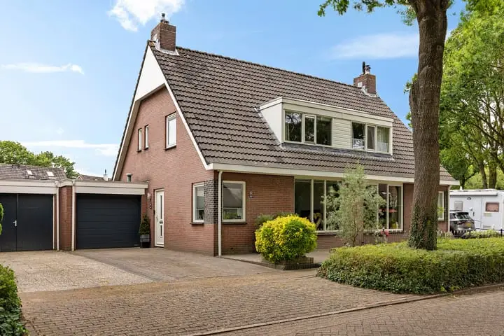 Foto Luchtenstein 36 7957CT de Wijk
