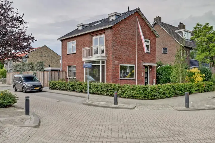 Foto Willy Sluiterweg 6 Zwijndrecht