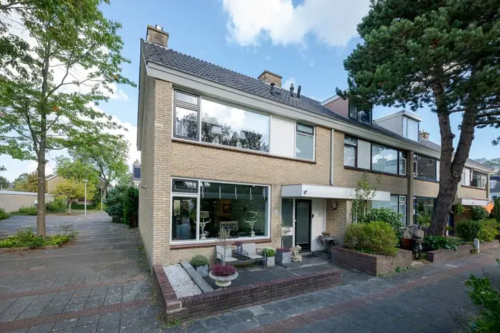 Foto Abel Tasmanplantsoen 16 Voorschoten