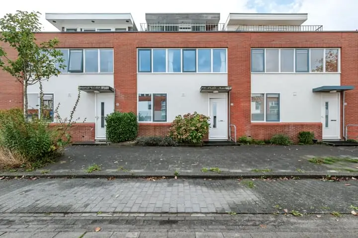 Foto L.B. Pearsonstraat 31 Groningen
