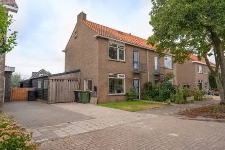 Foto De Dageraad 10 1797SL Den Hoorn