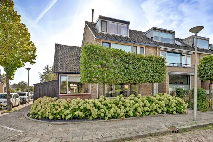 Foto Piet Heinstraat 1 Hendrik-Ido-Ambacht