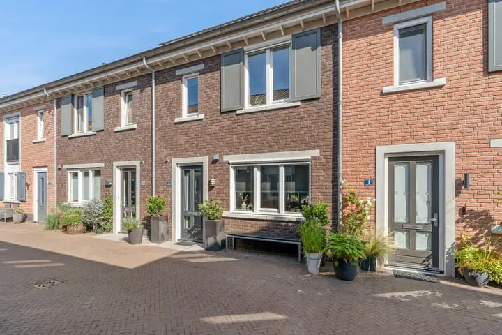 Foto Via Tunica 3 Houten