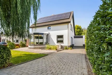 Foto Waardhuizen 53 4287LR Waardhuizen