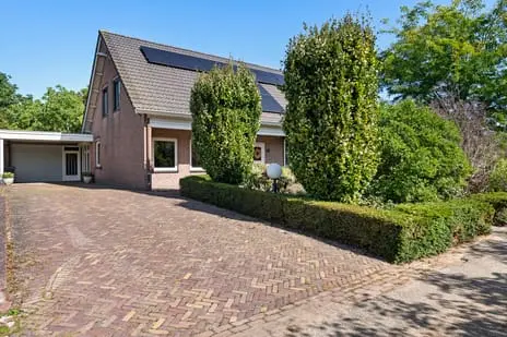 Foto Langwijkstraat 1 5396PN Lithoijen