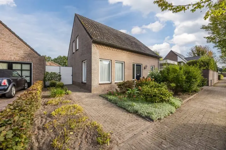 Foto Pompenmaker 17 Oost West en Middelbeers