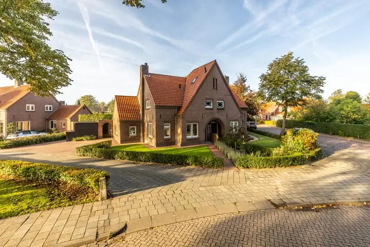 Foto de vier Uitersten 10 5688BN Oirschot