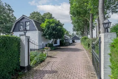 Foto Provincialeweg Noord 51 4286EC Almkerk