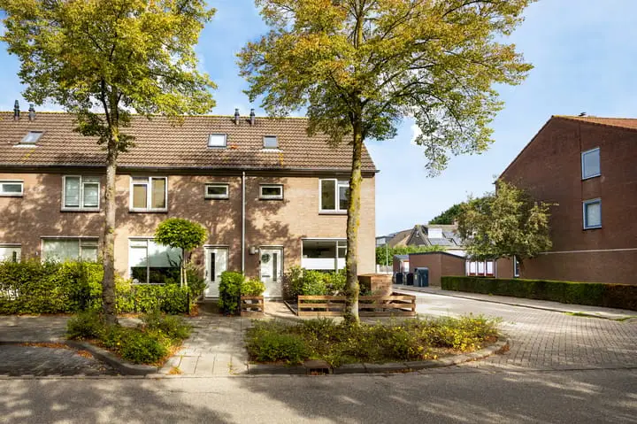 Foto Nachtegaal 175 Etten-Leur