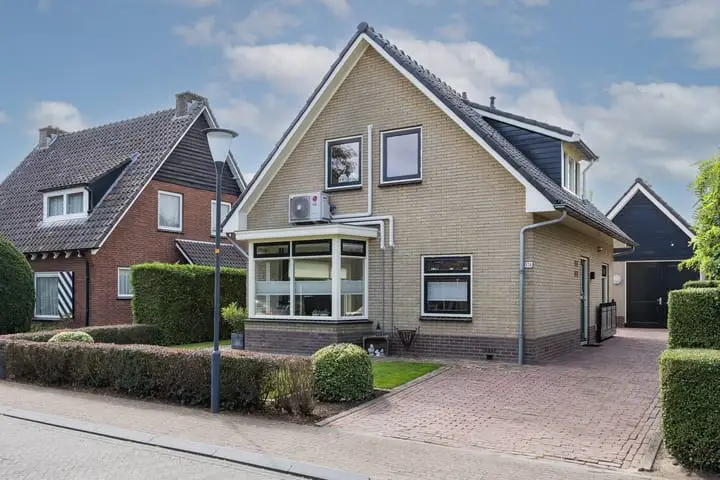 Foto Jacob van Ruisdaelstraat 17 7391AW Twello