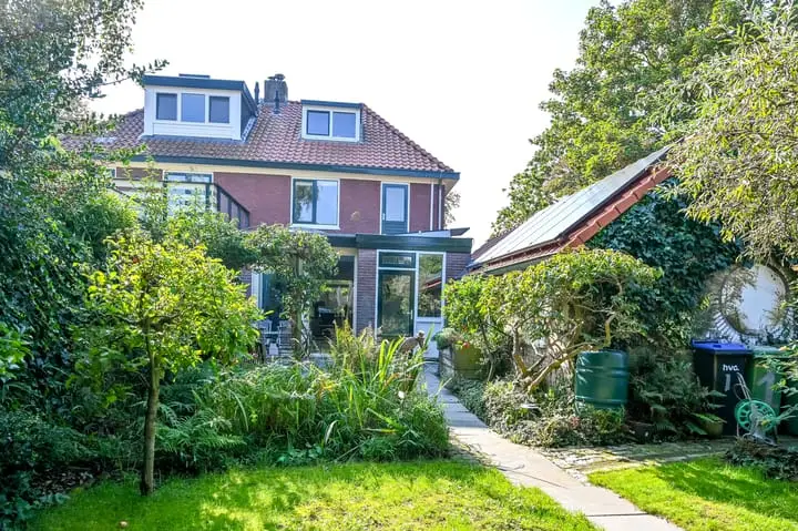 Foto Surinamestraat 1 2071XK Santpoort-Noord