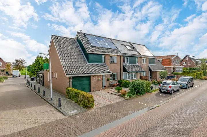 Foto J.J. Allanstraat 300 Westzaan