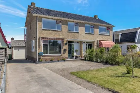 Foto Driehuizen 21 1693AV Wervershoof