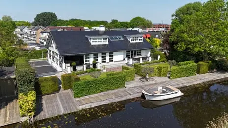 Foto Dijkstraat 30 2371VG Roelofarendsveen
