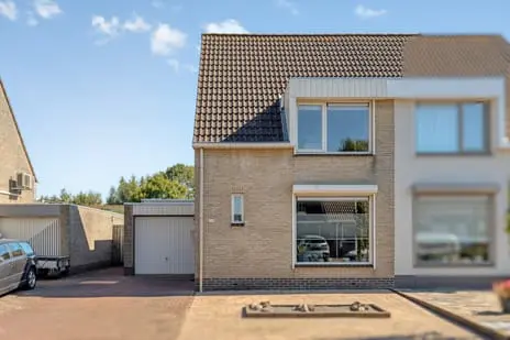 Foto Pastoor J.A.M. van den Muijsenbergstraat 15 4513AT Hoofdplaat