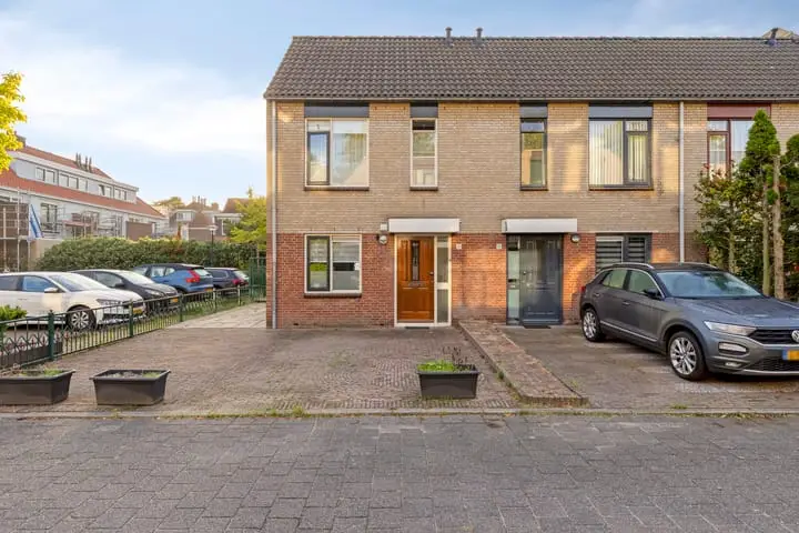 Foto Dr. H. Bavinckplaats 21 Vlaardingen