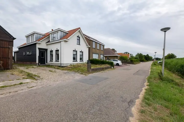 Foto Dorpsweg 9 3223BH Hellevoetsluis