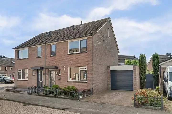 Foto Abeelstraat 4 Made