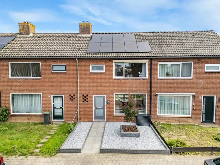 Foto Dahliastraat 15 6987BP Giesbeek