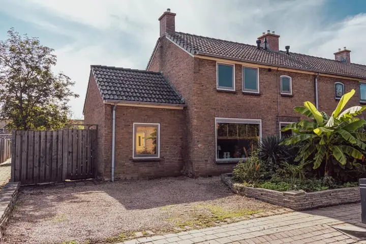 Foto J C Pieckstraat 8 Werkendam