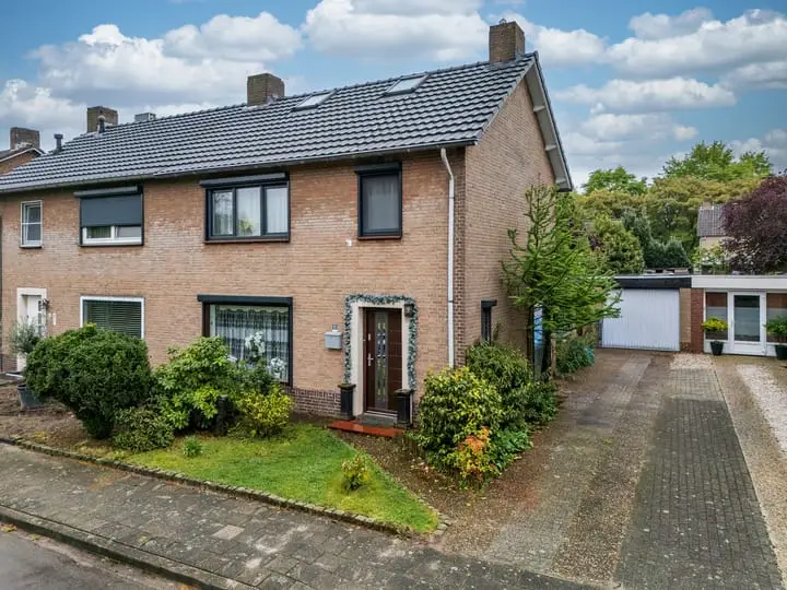 Foto Burg van Kempenstraat 17 Grubbenvorst