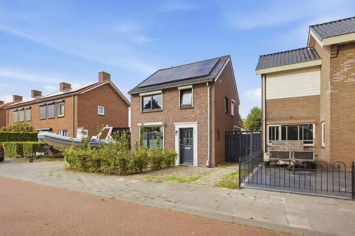 Foto Oudlandstraat 6 4926RD Lage Zwaluwe