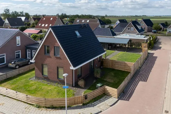 Foto Lou Sânen 17 9137RE Oosternijkerk