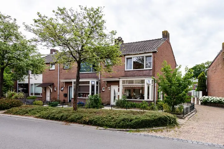 Foto Saturnusstraat 16 Hengelo