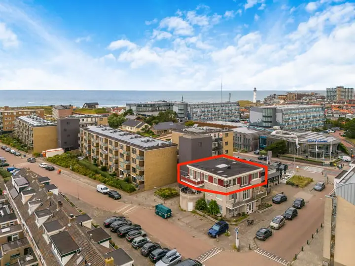 Foto Burgemeester Nielestraat 12 Egmond aan Zee